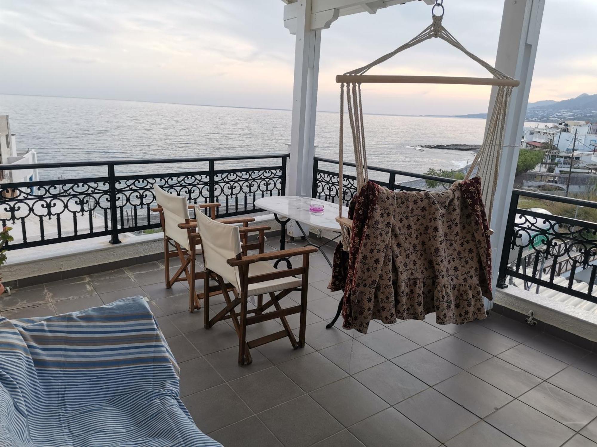 Апартаменты Stratos Sunset House Koutsouras Экстерьер фото
